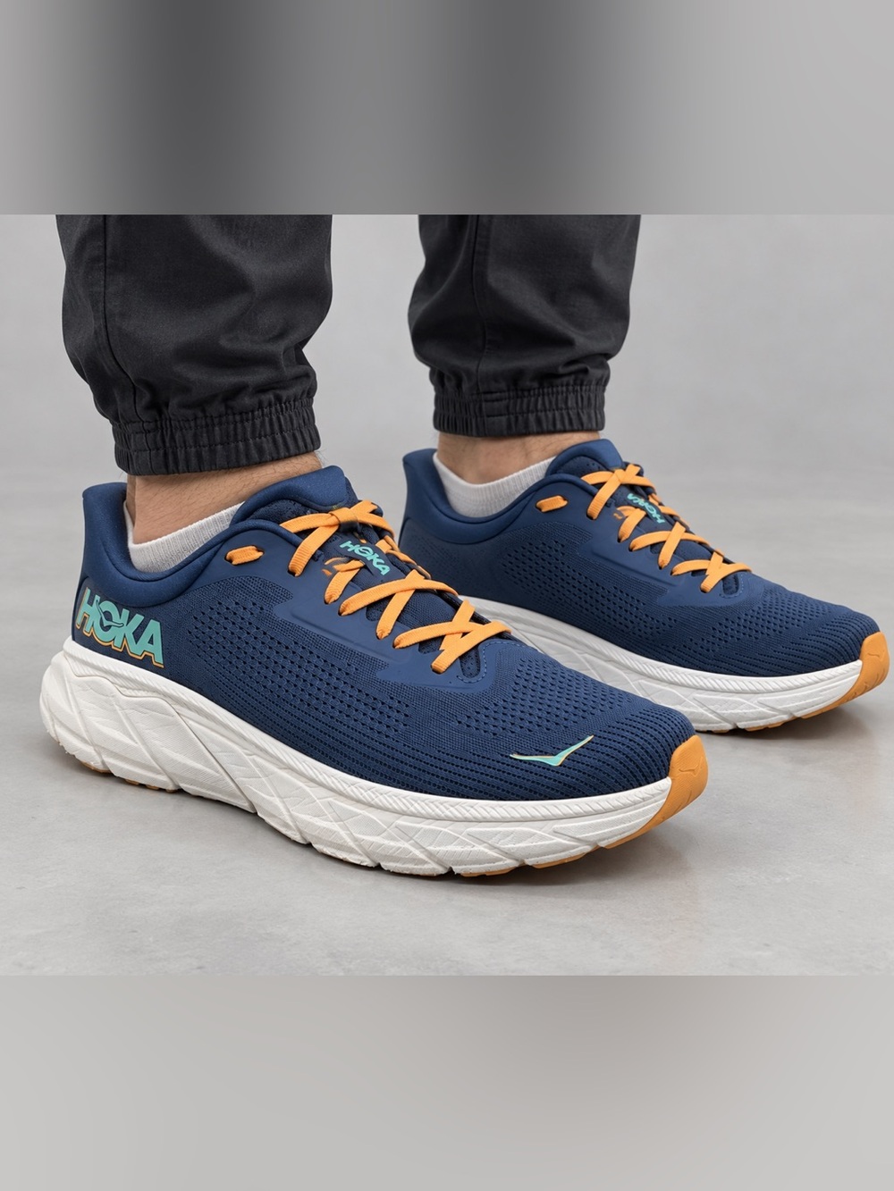 HOKA Arahi 7 men’s running shoes Midnight Shoreline  color size 13 D